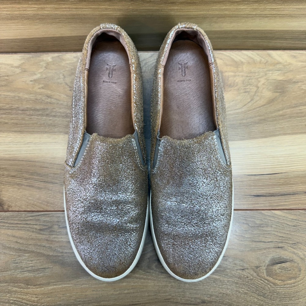 FRYE Crackled Leather Silver Over Tan Sneaker 9 M Platform Slip On Preppy Casual